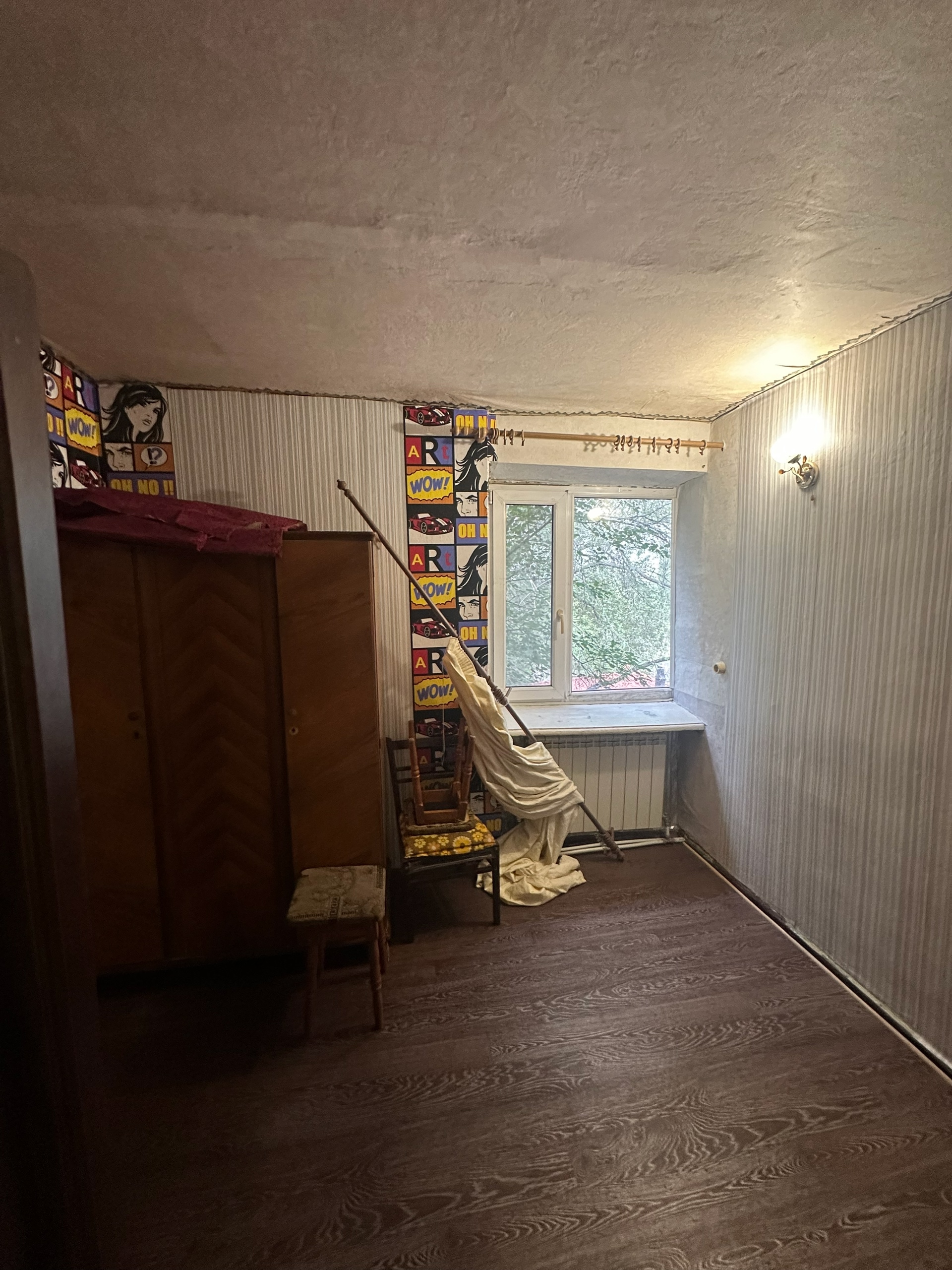 Сдам 3-х комнатную квартиру на кв Жукова, 4/5 эт, район Унивеситета Даля, «333» В квартире есть вся необходимая мебель и бытовая техника(привезут еще кровать) Автономное отопление На долгосрок 25 тыс / месяц+ коммунальные платежи + залог Услуги АН при заселении +79591332944...